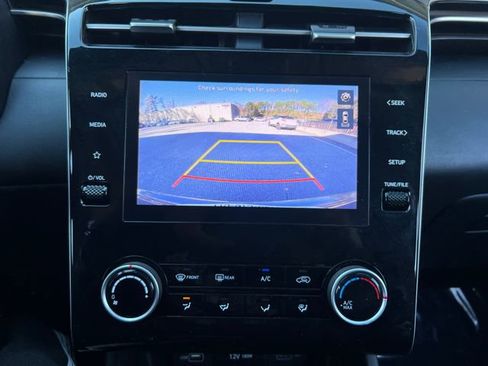 Used 2023 Hyundai Tucson SE image 21