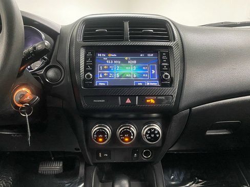 Used 2021 Mitsubishi Outlander Sport LE image 14