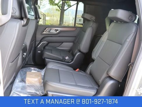New 2026 GMC Yukon XL Denali w/ Denali Reserve Package AWD/4WD image 18