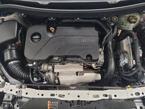 Used 2017 Chevrolet Cruze LS w/ LS Fleet Convenience Package FWD image 30