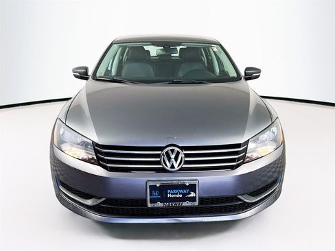 Used 2014 Volkswagen Passat 1.8T Wolfsburg Edition image 2