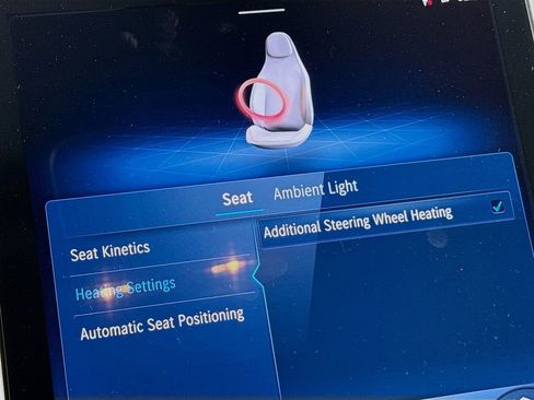 Used 2025 Mercedes-Benz C 300 4MATIC Sedan image 21