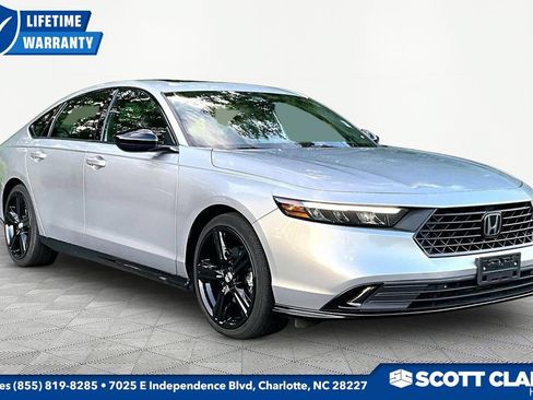 Used 2023 Honda Accord Sport image 1