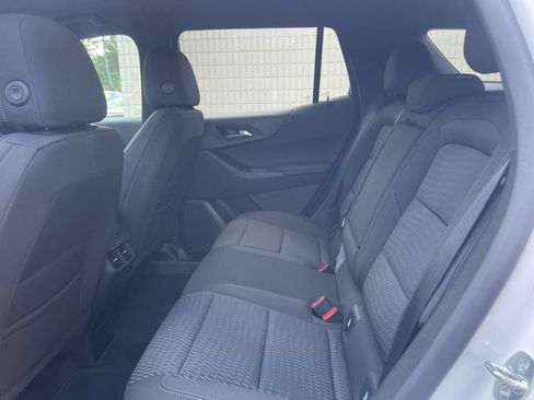 Used 2026 Chevrolet Equinox LT FWD image 13