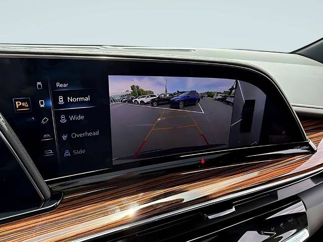 Used 2022 Cadillac Escalade Premium Luxury AWD/4WD image 19