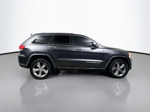 Used 2016 Jeep Grand Cherokee Limited AWD/4WD image 3