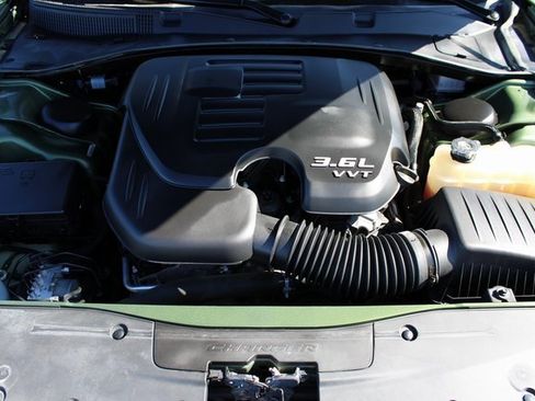 Used 2021 Dodge Charger SXT w/ Driver Convenience Group image 13