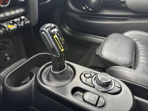 Certified 2023 MINI Cooper SE image 28