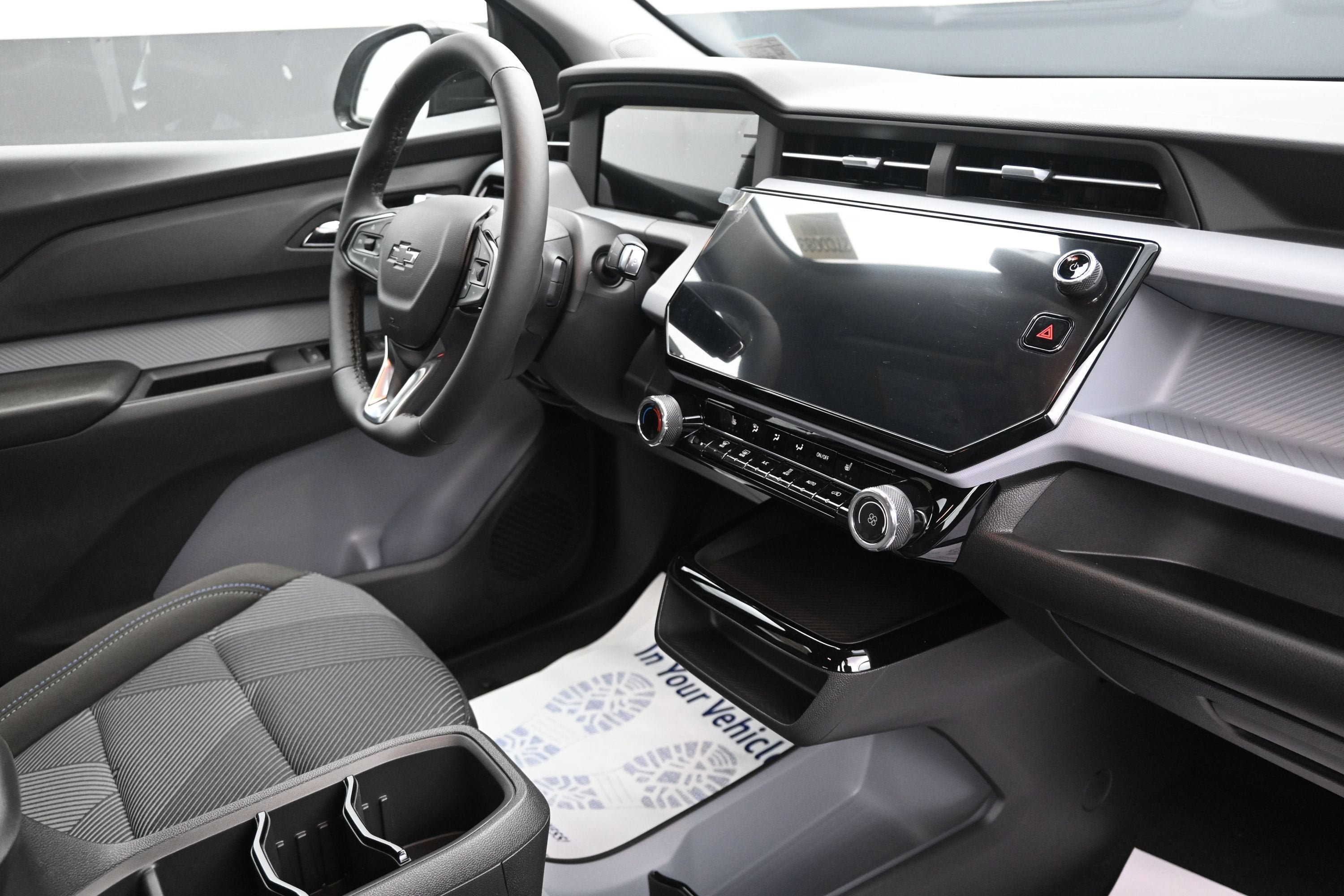 New 2027 Chevrolet Bolt LT w/ Comfort Package FWD image 58