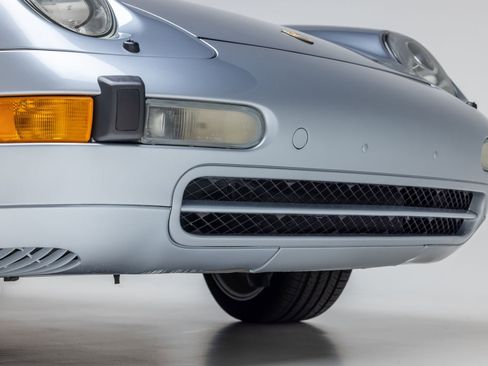 Used 1996 Porsche 911 Cabriolet image 38