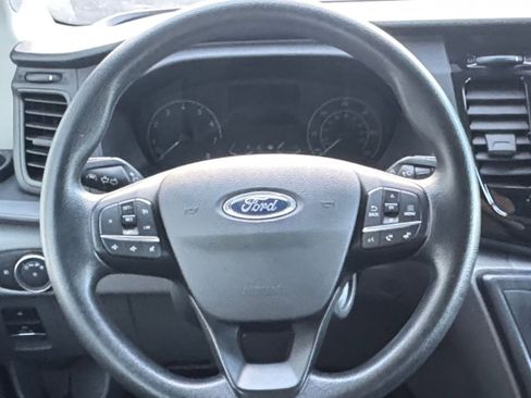 Used 2024 Ford Transit 350 XLT image 27
