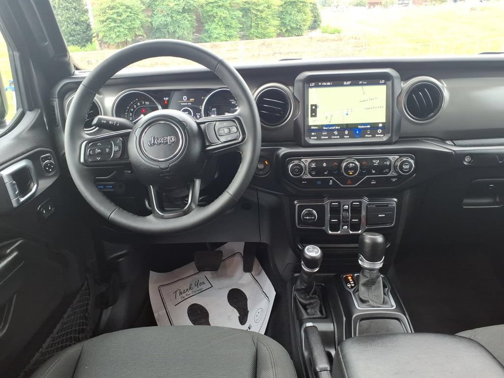 Used 2023 Jeep Wrangler Unlimited w/ Dual Top Group AWD/4WD image 20