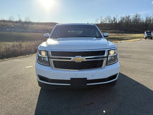 Used 2017 Chevrolet Suburban LS image 8