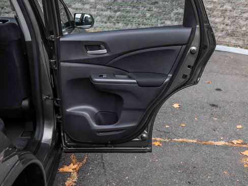 Used 2014 Honda CR-V LX image 16