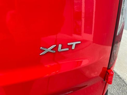 Used 2020 Ford Transit Connect XLT image 6