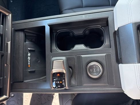 New 2024 GMC Hummer EV 2X w/ Extreme Off-Road Package image 28