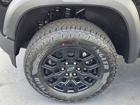 New 2026 Chevrolet Colorado Trail Boss AWD/4WD image 4