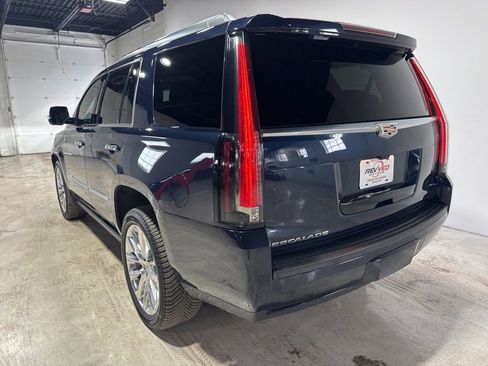 Used 2019 Cadillac Escalade Premium Luxury image 5
