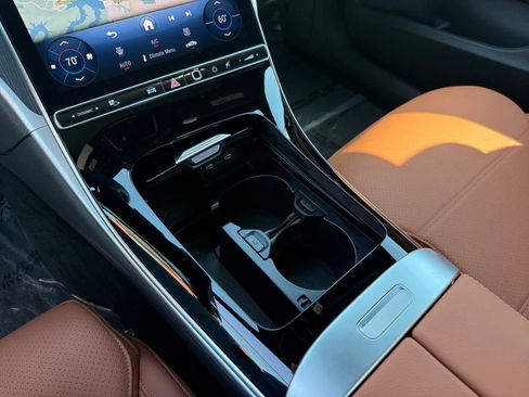 Certified 2026 Mercedes-Benz C 300 4MATIC Sedan image 21