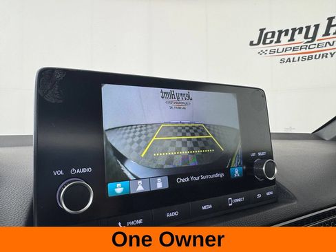 Used 2025 Honda Civic Sport image 3