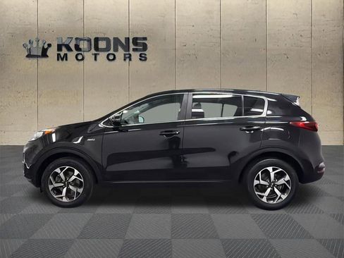 Used 2020 Kia Sportage LX w/ LX Popular Package AWD/4WD image 4