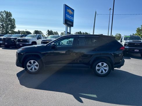 Used 2023 Toyota RAV4 LE AWD/4WD image 8