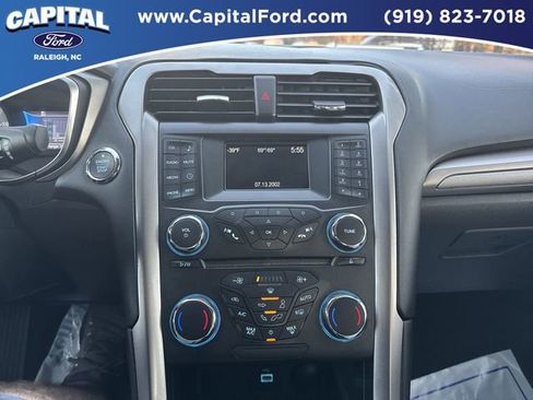 Used 2018 Ford Fusion S image 25