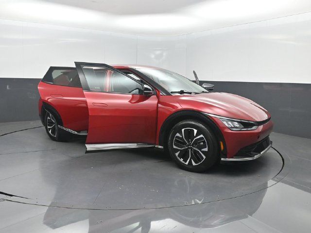 Used 2024 Kia EV6 Wind RWD image 32