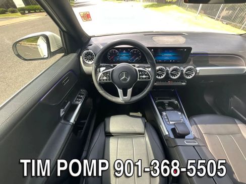 Used 2022 Mercedes-Benz GLB 250 4MATIC image 17