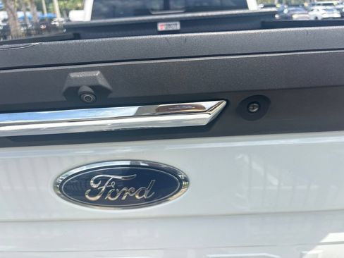 Used 2020 Ford F450 Lariat w/ Lariat Value Package AWD/4WD image 17