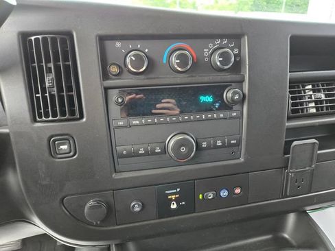 Used 2023 GMC Savana 2500 w/ Driver Convenience Package RWD image 19