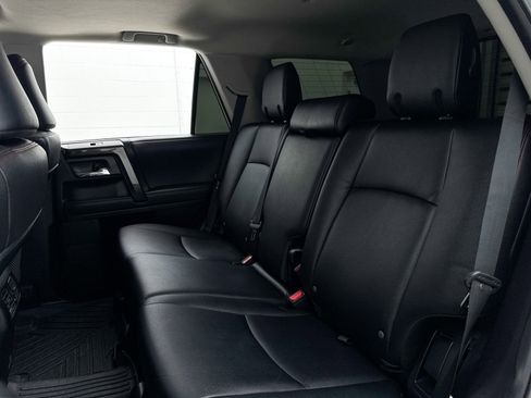 Used 2020 Toyota 4Runner TRD Off-Road Premium w/ Moonroof Package image 25