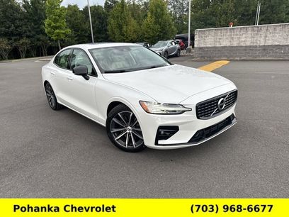 Used 2022 Volvo S60 B5 Momentum w/ Premium Package