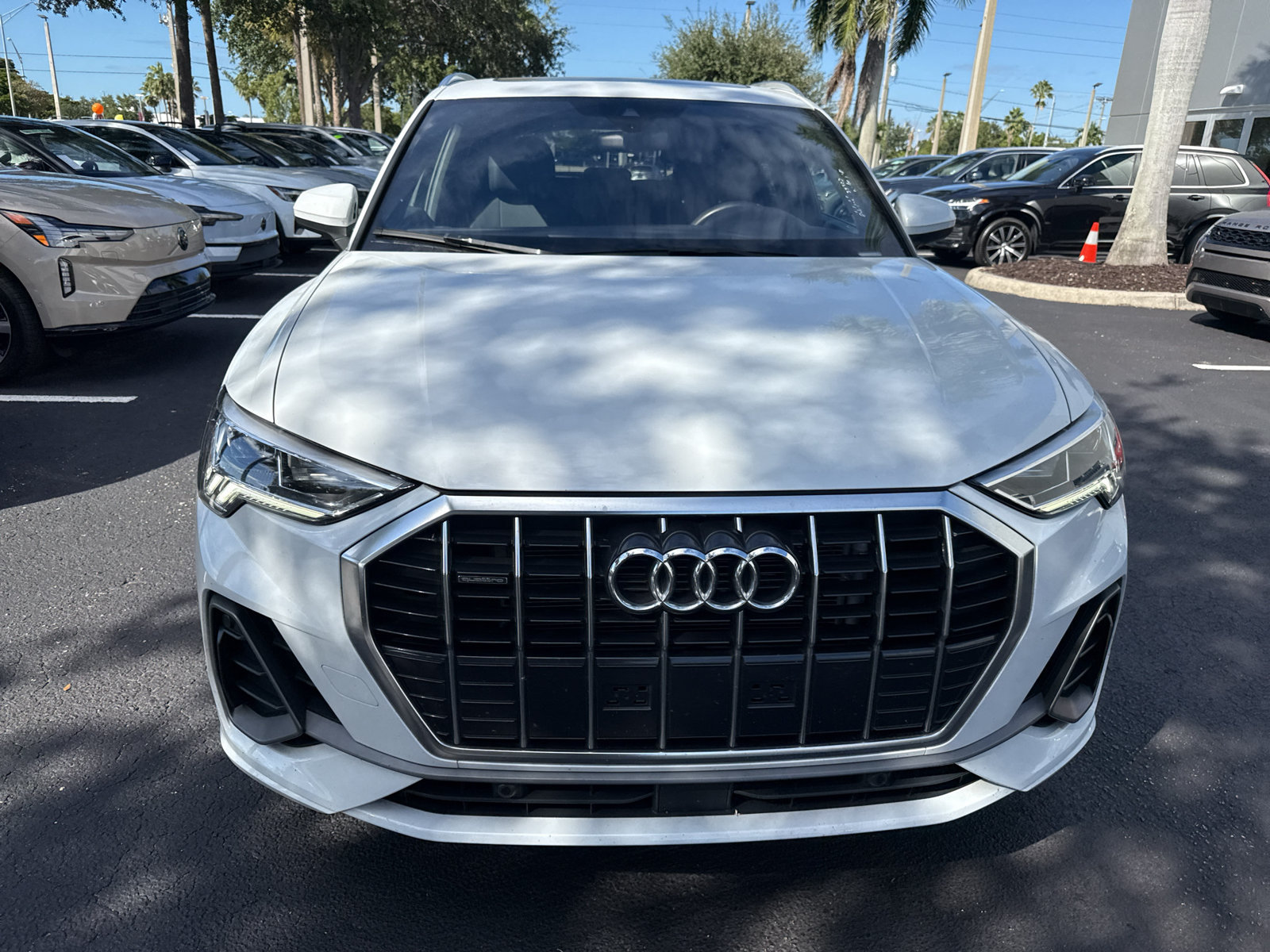 Used 2025 Audi Q3 2.0T Premium AWD/4WD image 3