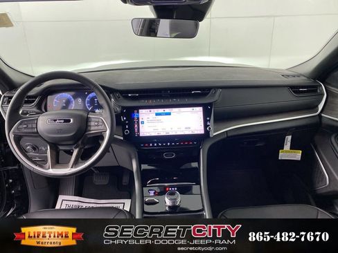 New 2026 Jeep Grand Cherokee L Limited AWD/4WD image 28