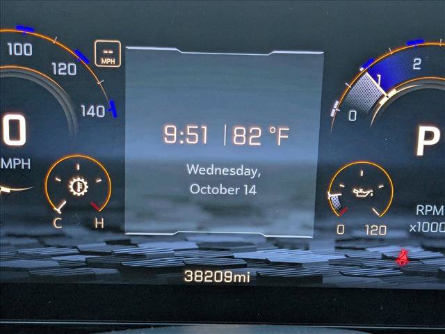 Used 2025 Chevrolet Suburban LT w/ Comfort Package RWD image 10