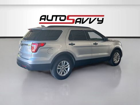 Used 2017 Ford Explorer FWD image 7