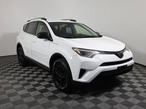 Used 2018 Toyota RAV4 LE w/ All Weather Liner Package image 3