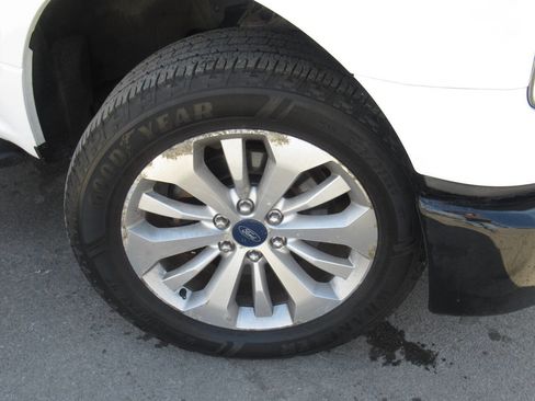 Used 2016 Ford F150 XL w/ Equipment Group 101A Mid image 4