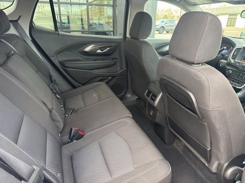 Used 2024 GMC Terrain SLE image 22