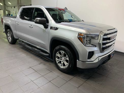 Used 2021 GMC Sierra 1500 SLE w/ X31 Off-Road Package image 2