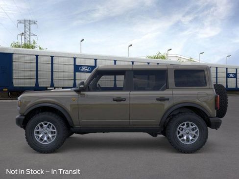 New 2025 Ford Bronco Badlands image 16