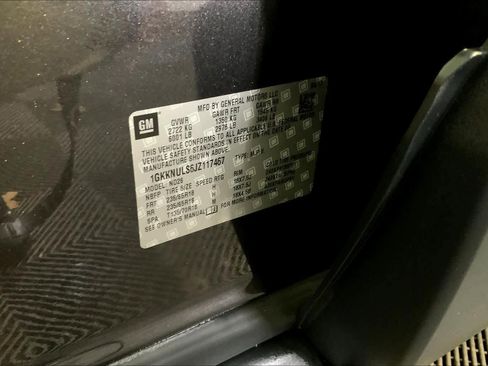 Used 2018 GMC Acadia SLT image 33