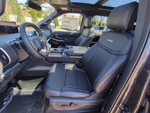 New 2025 Ford Expedition Platinum w/ Stealth Performance Package image 16