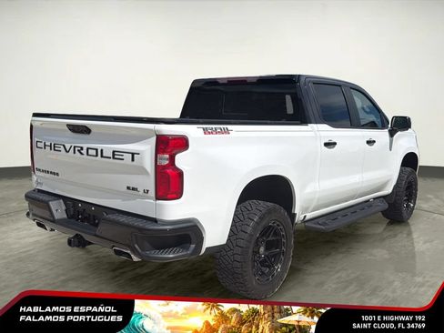 Used 2024 Chevrolet Silverado 1500 LT Trail Boss w/ LT Trail Boss Premium Package AWD/4WD image 6