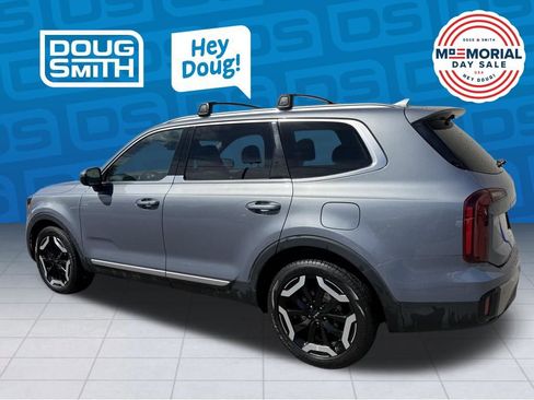 Used 2025 Kia Telluride S AWD/4WD image 2