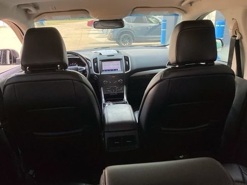 Used 2020 Ford Edge SEL w/ Cold Weather Package FWD image 14