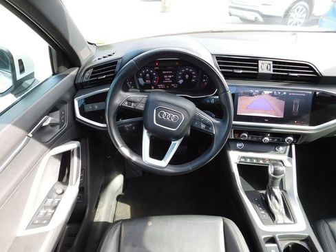 Used 2023 Audi Q3 2.0T Premium image 14