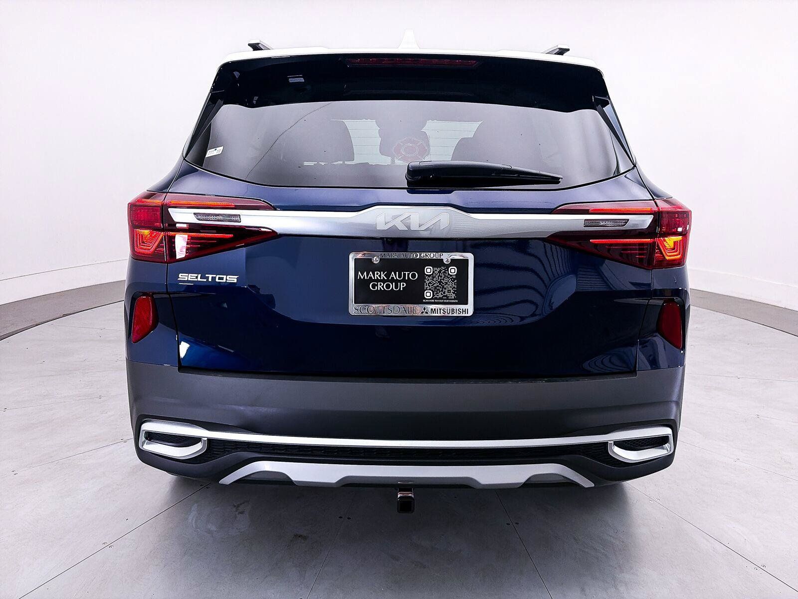 Used 2023 Kia Seltos S w/ Navigation Package FWD image 11