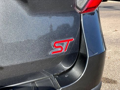 Used 2020 Ford Explorer ST image 29